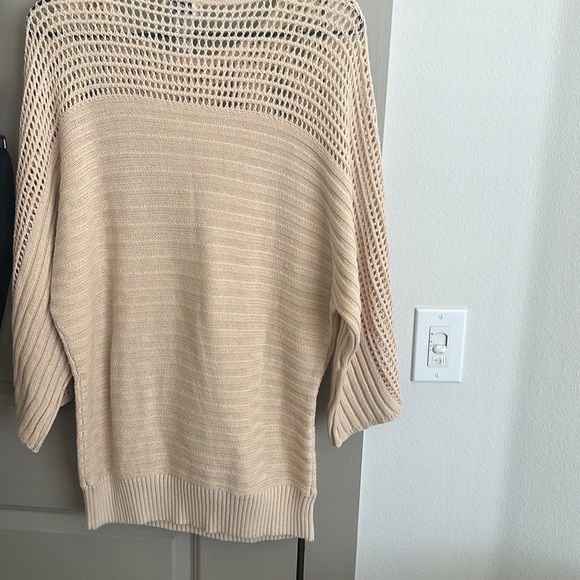 Brand New Sweater - Picture 4 of 5